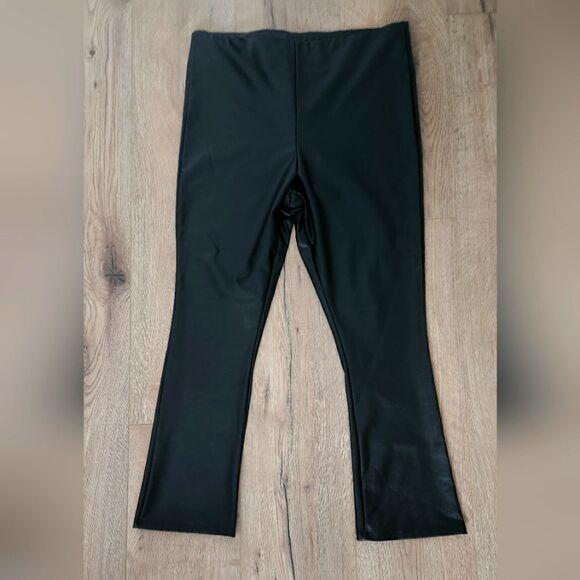 WOMEN'S BLACK PANTS RUHE NYC SIZE L PERFECT CONDITION. VICKOSE MATERIAL. - Picture 1 of 2